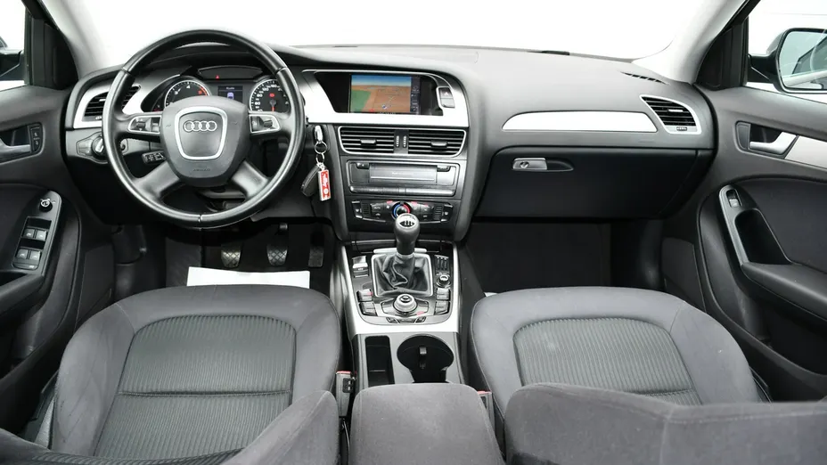 AUDI A4 -