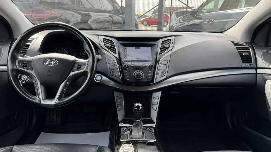 HYUNDAI i40 -