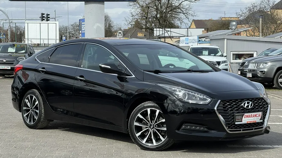 HYUNDAI i40 -