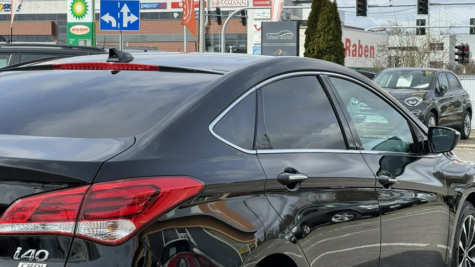HYUNDAI i40 -