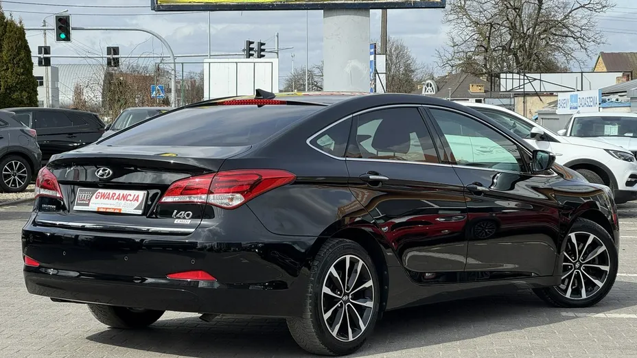 HYUNDAI i40 -