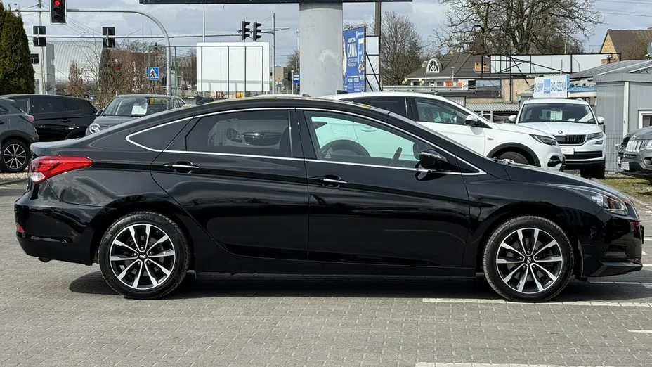 HYUNDAI i40 -