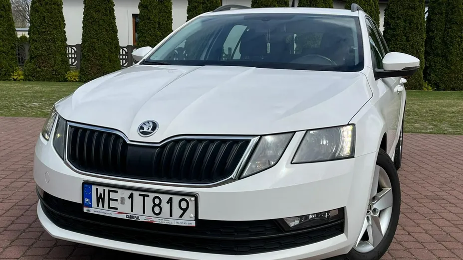 SKODA Octavia -