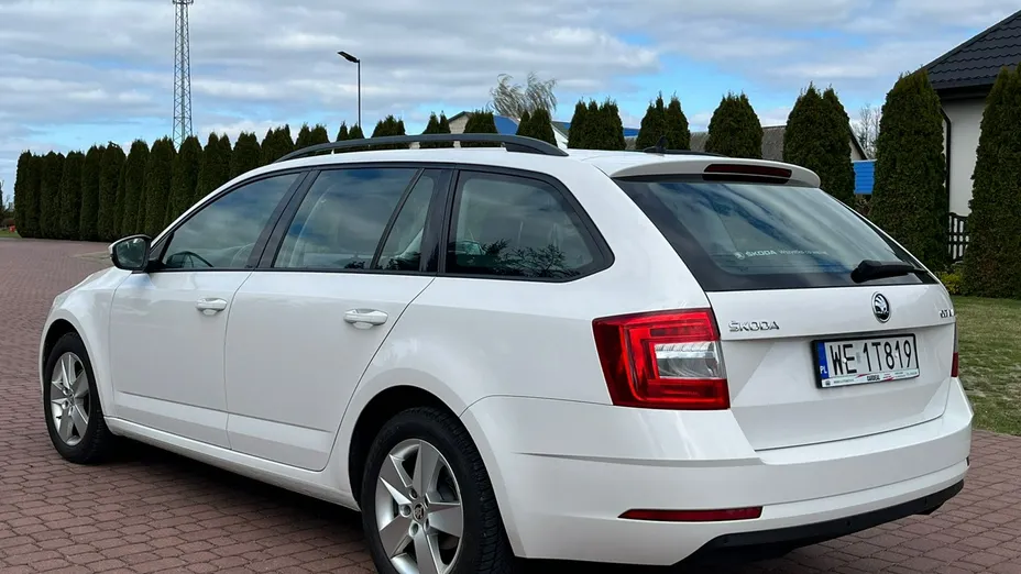 SKODA Octavia -