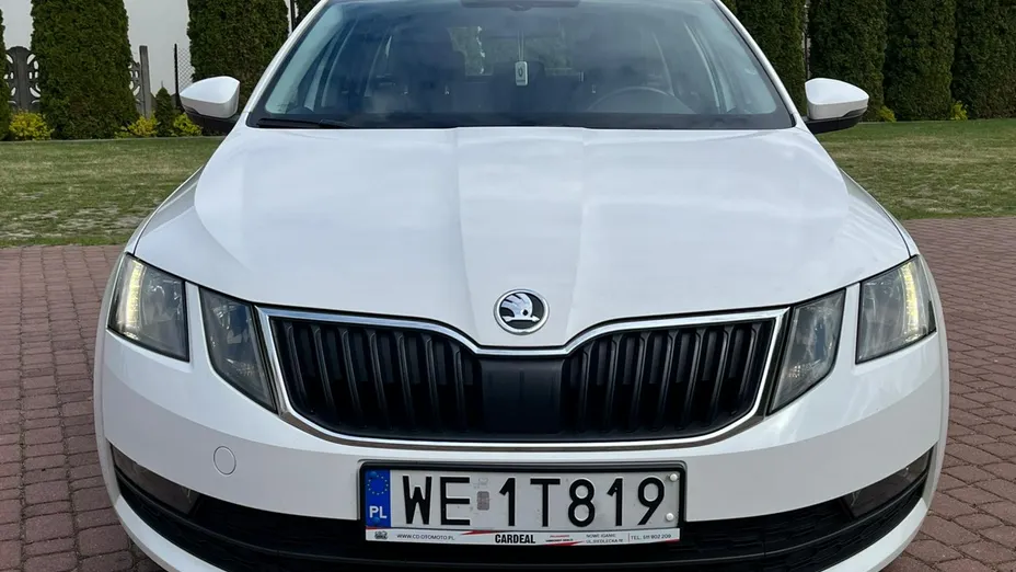 SKODA Octavia -