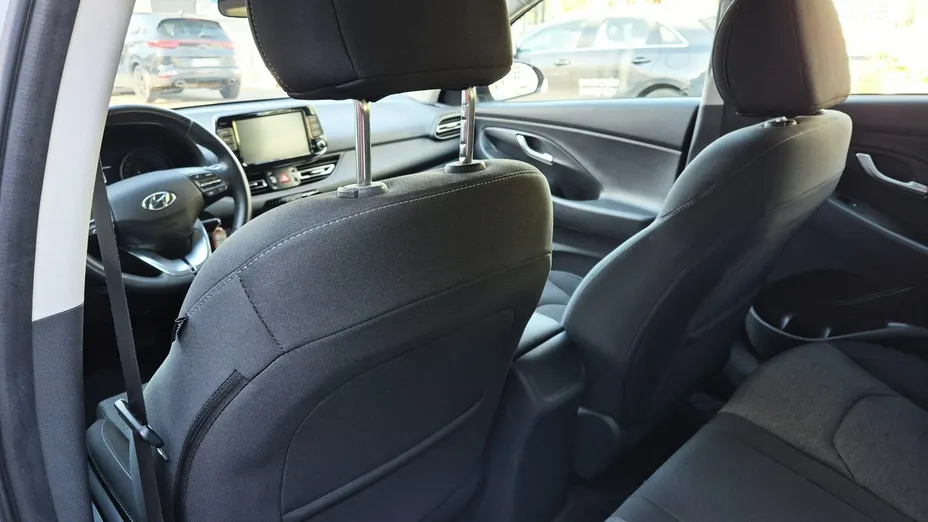 HYUNDAI i30 -