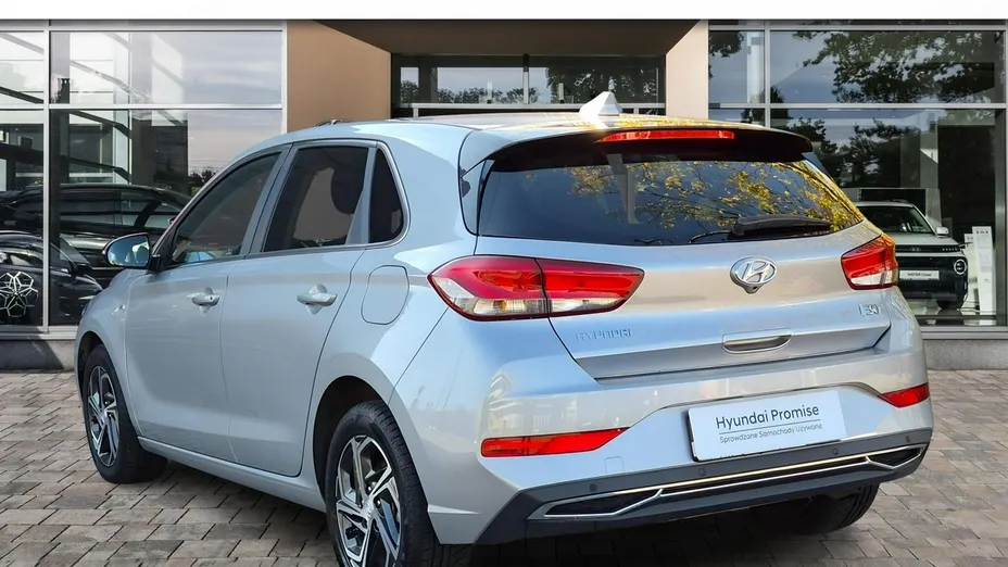 HYUNDAI i30 -