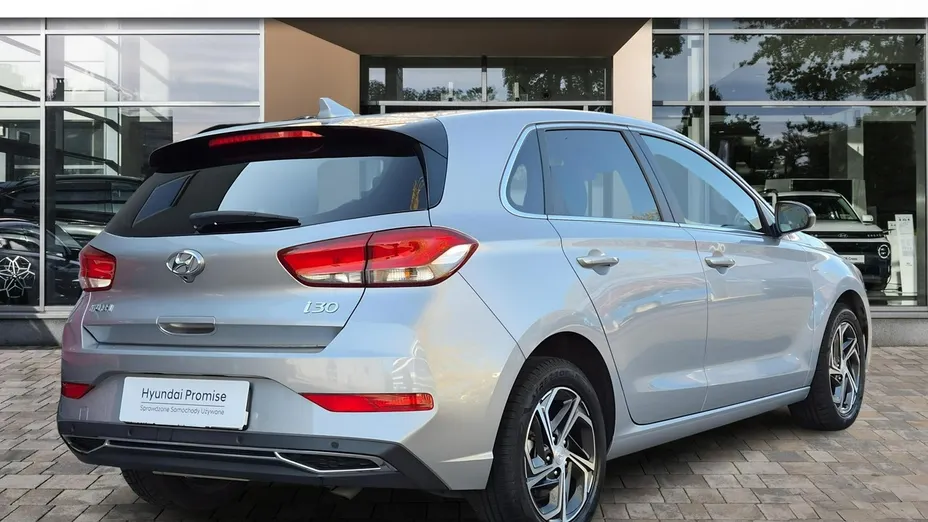 HYUNDAI i30 -