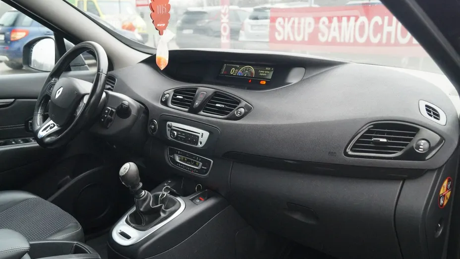 RENAULT Grand Scenic -