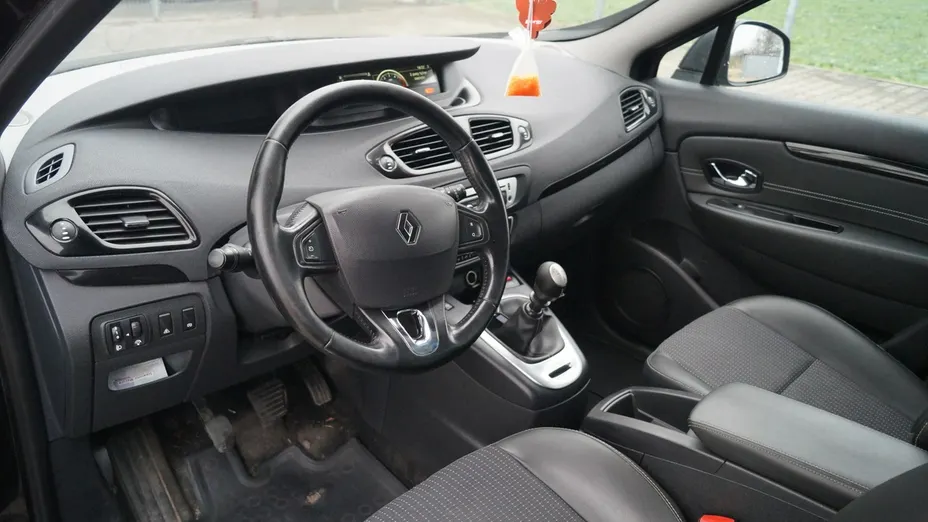 RENAULT Grand Scenic -