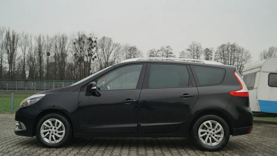 RENAULT Grand Scenic -