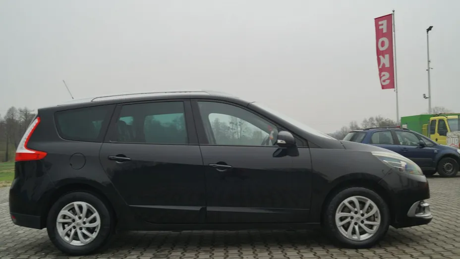 RENAULT Grand Scenic -