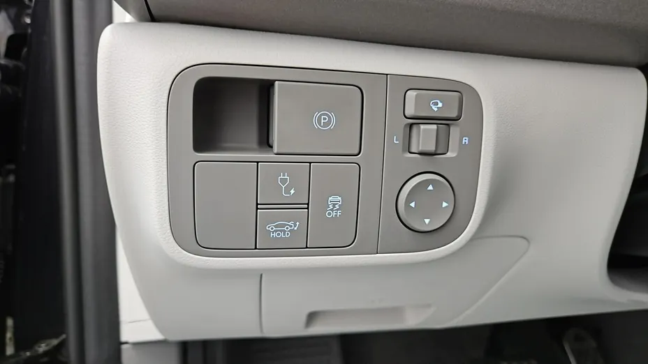 HYUNDAI Ioniq 6 -