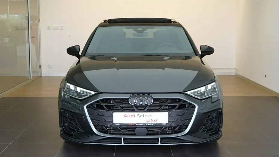 AUDI S3 Limousine -