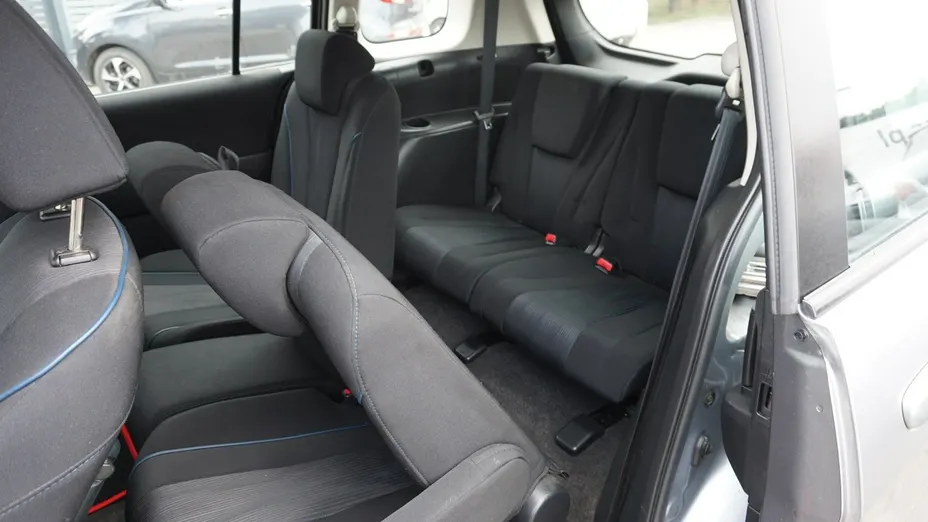 MAZDA 5 -