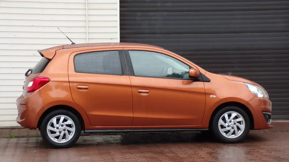 MITSUBISHI Space Star -