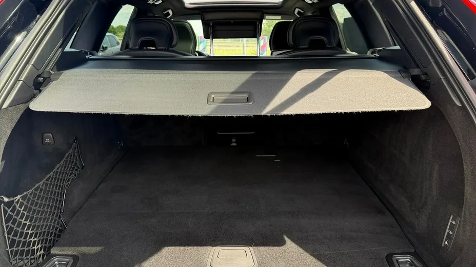 VOLVO XC60 -