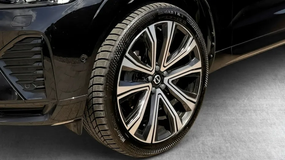 VOLVO XC60 -