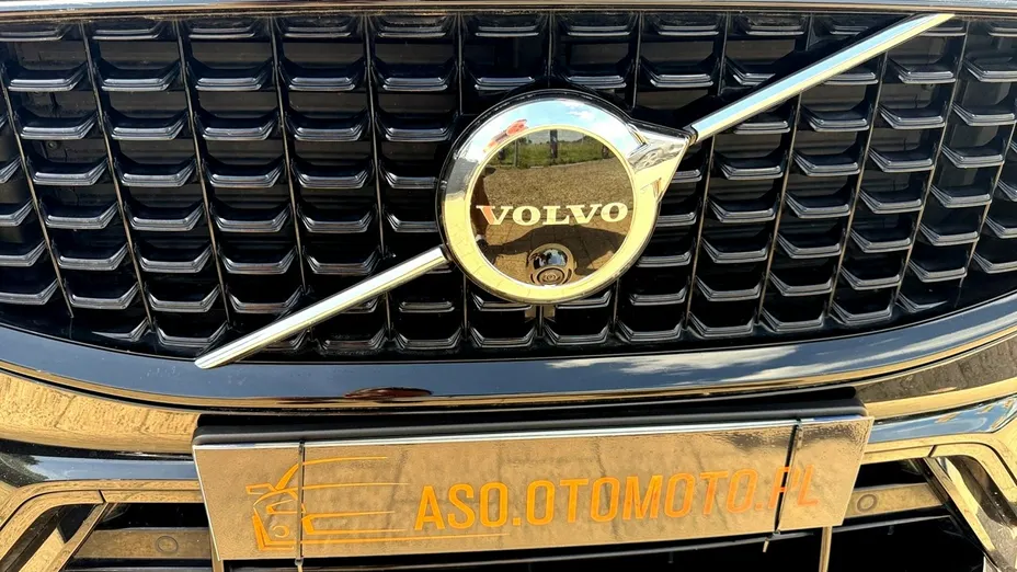 VOLVO XC60 -