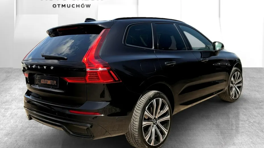 VOLVO XC60 -