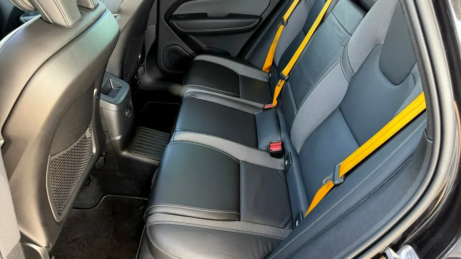 VOLVO XC60 -