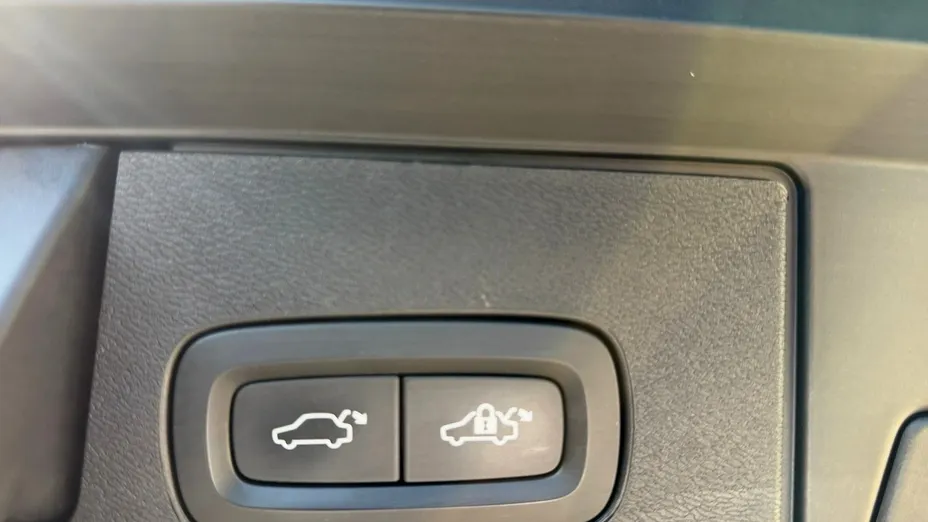 VOLVO XC60 -