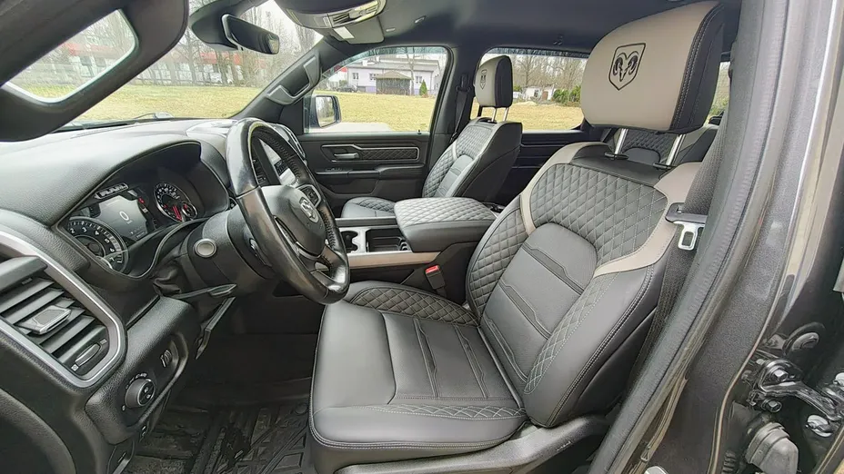 RAM 1500 -