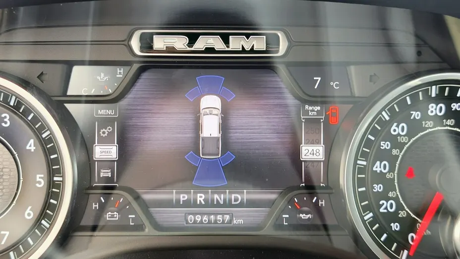 RAM 1500 -