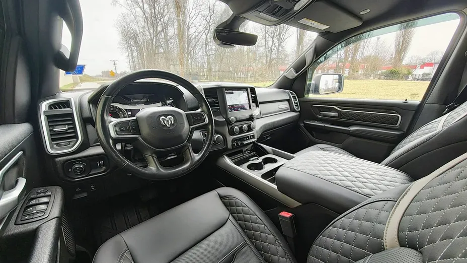 RAM 1500 -