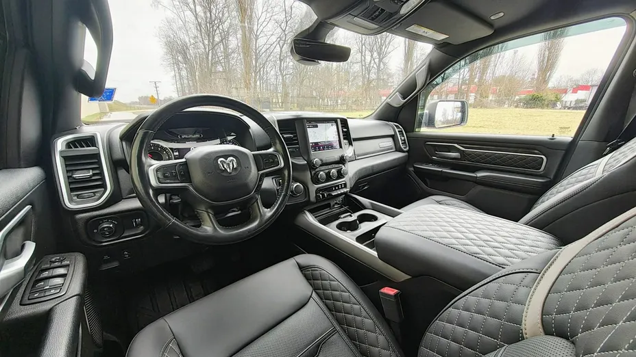 RAM 1500 -