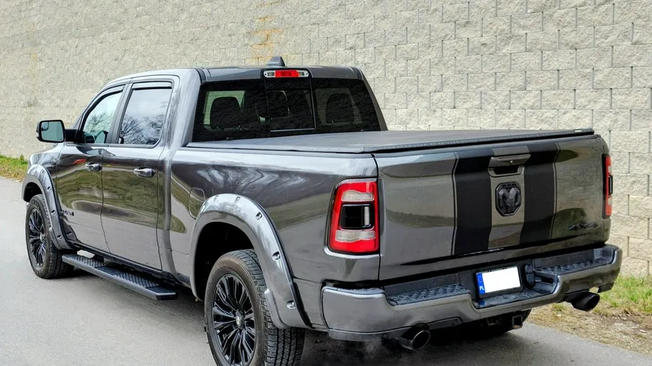 RAM 1500 -