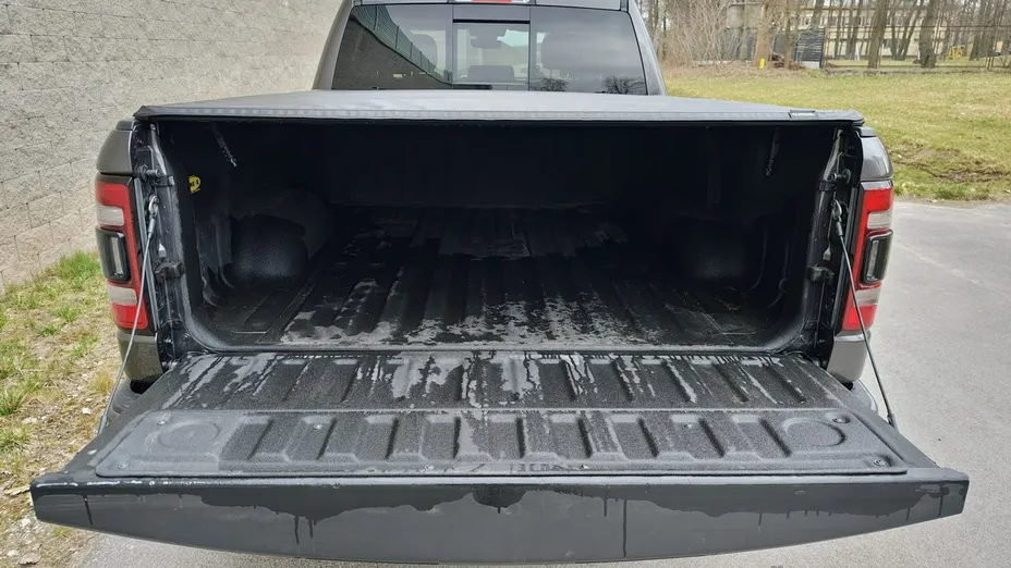 RAM 1500 -