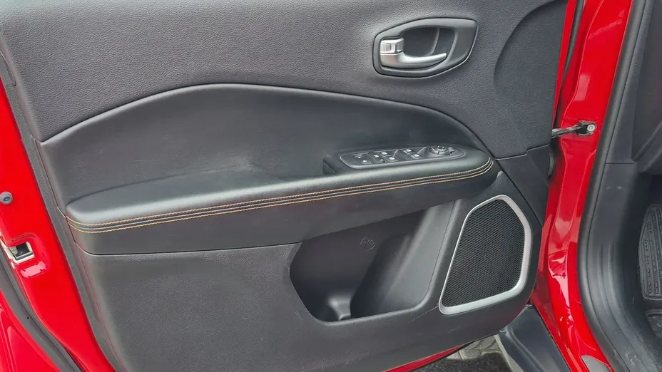 JEEP Compass -