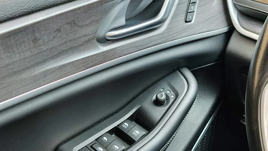 JEEP Grand Cherokee -