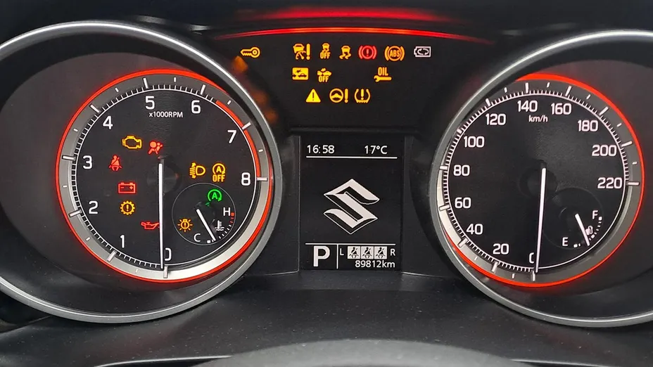 SUZUKI Swift -