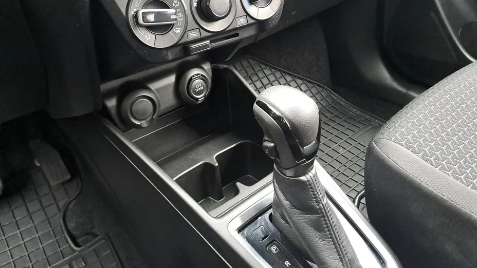 SUZUKI Swift -