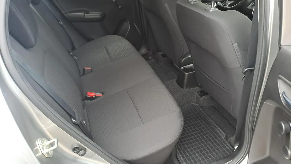 SUZUKI Swift -