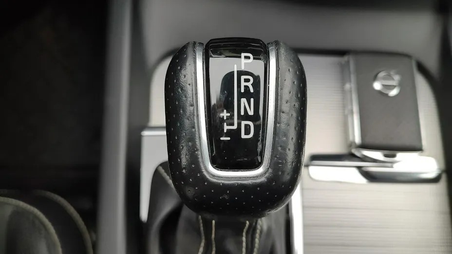 VOLVO XC60 -