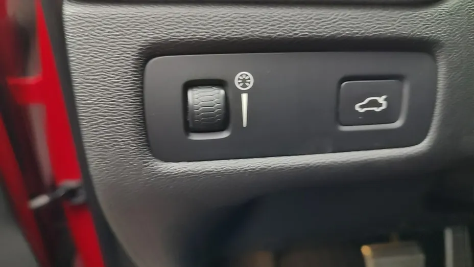 VOLVO XC60 -