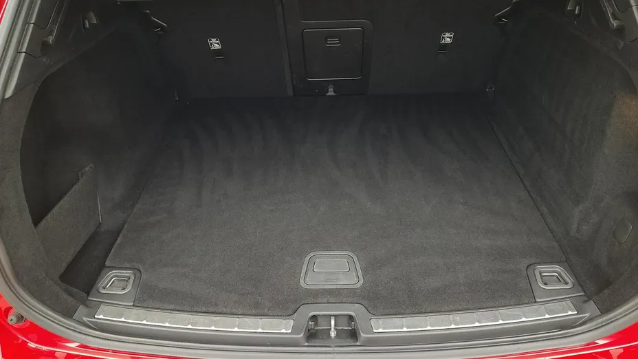 VOLVO XC60 -