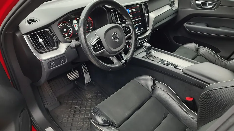 VOLVO XC60 -