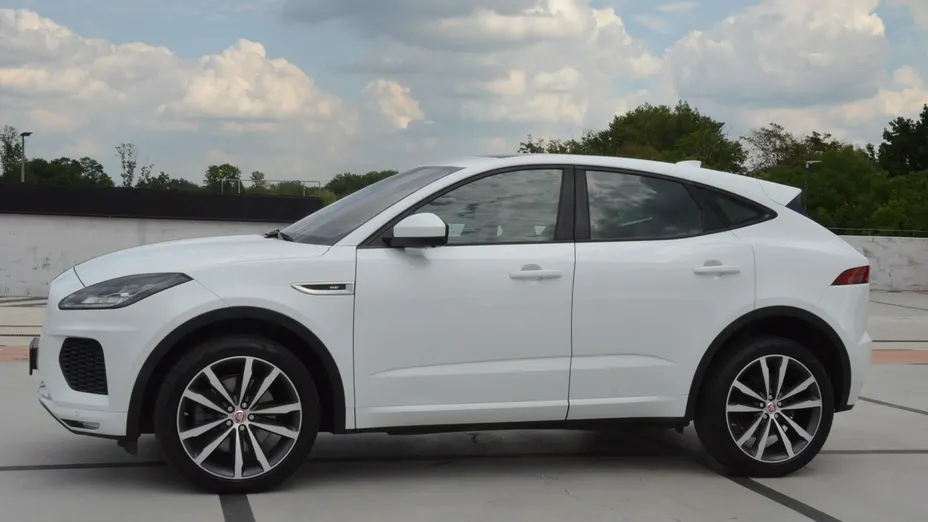 JAGUAR E-Pace -