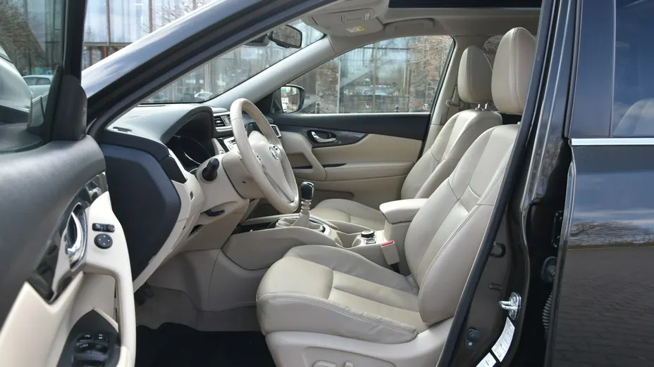 NISSAN X-Trail -