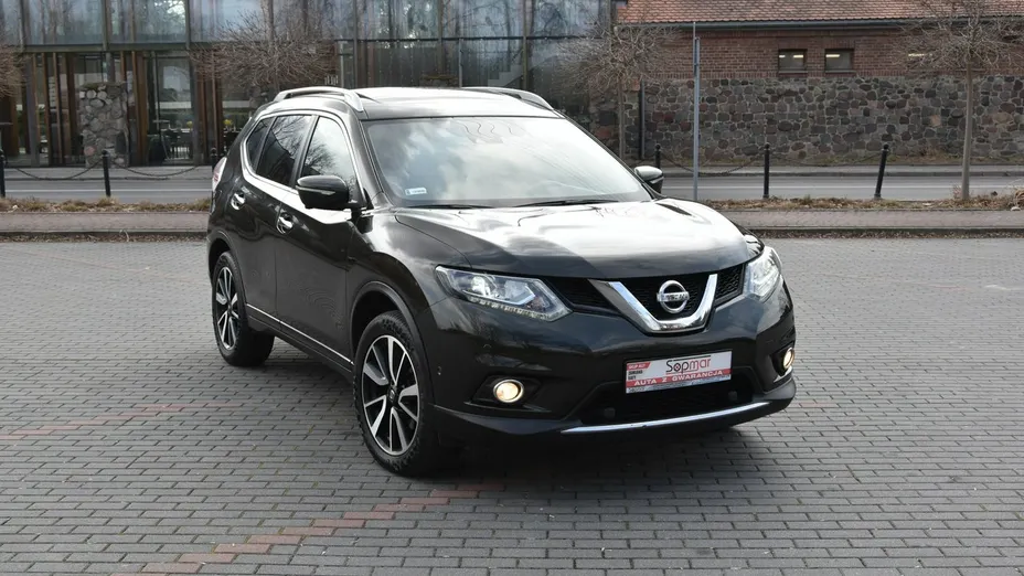 NISSAN X-Trail -