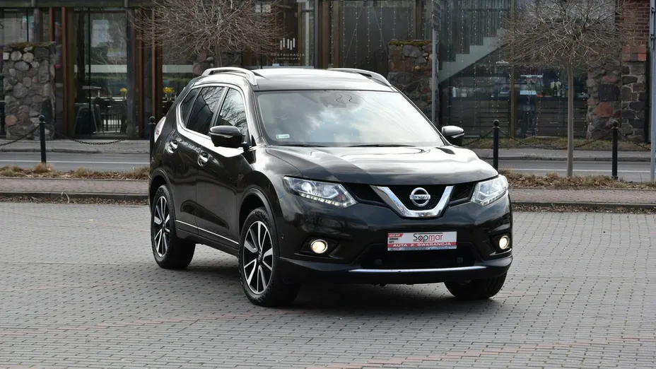 NISSAN X-Trail -