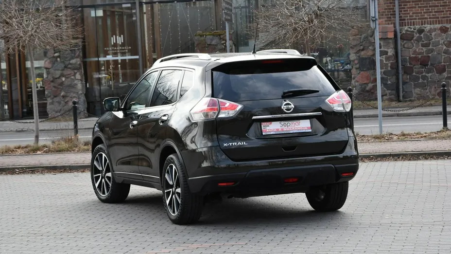 NISSAN X-Trail -