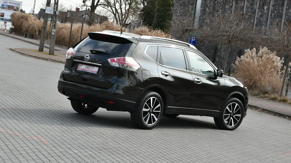 NISSAN X-Trail -