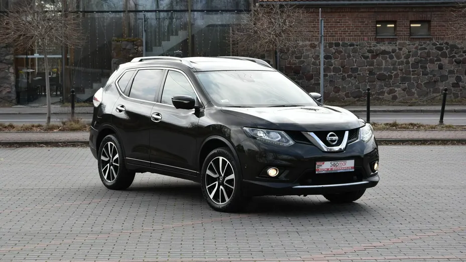 NISSAN X-Trail -