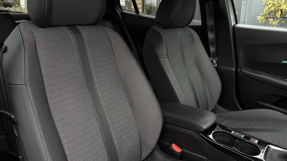 PEUGEOT 2008 -