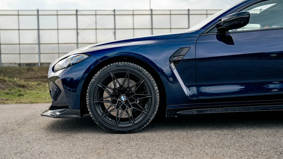 BMW M4 -